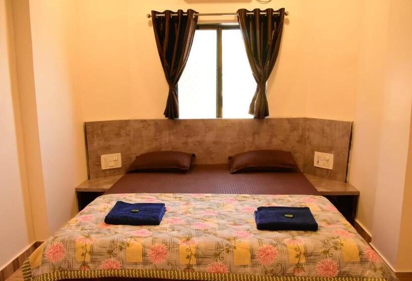 Номер Deluxe, Suyog Matheran