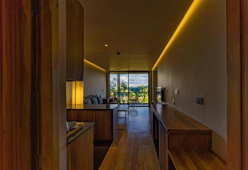 Suite Vue Lac, The Trees, Kandy
