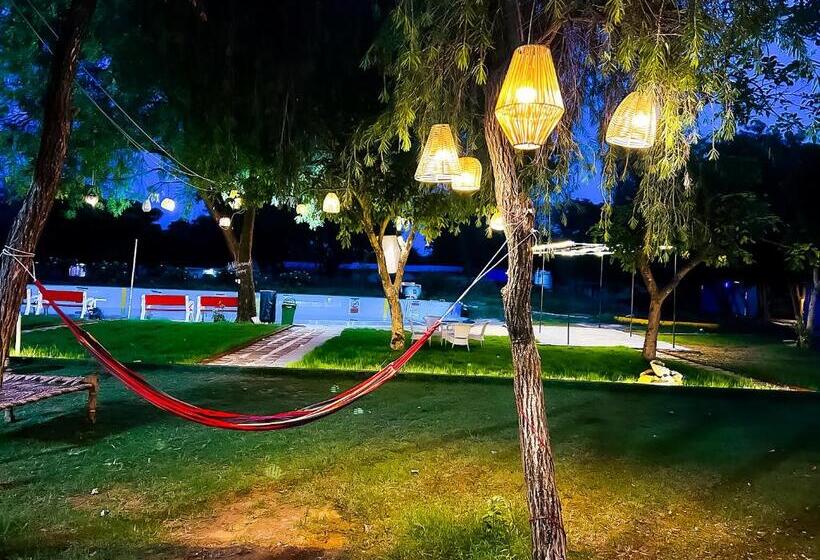 فيلا غرفة نوم واحدة مع مسبح, Willow Farm   Sohna  Gurgoan Road