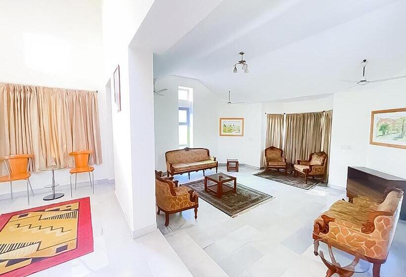 فيلا غرفة نوم واحدة مع مسبح, Willow Farm   Sohna  Gurgoan Road