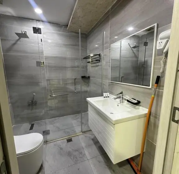 اتاق استاندارد سه نفره, Motel Blue Corner 1
