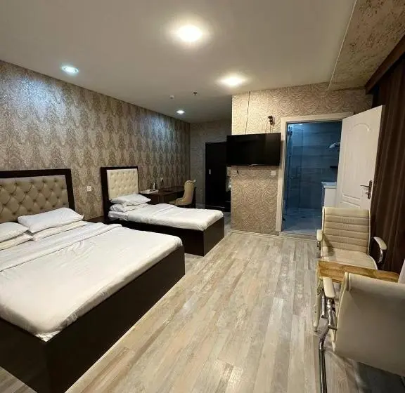 اتاق استاندارد سه نفره, Motel Blue Corner 1