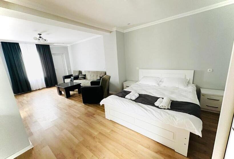 اتاق استاندارد, Guest House N&v