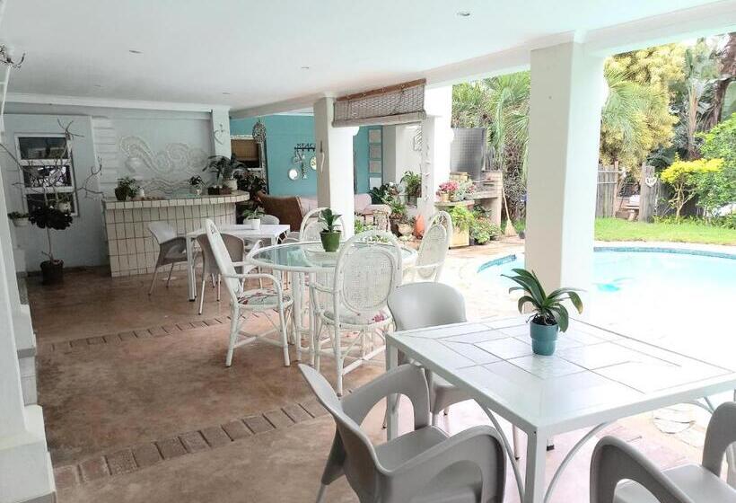 Номер Deluxe, Royal Palm Suite, Villa Roc Guesthouse, Salt Rock Ballito, Solar Power