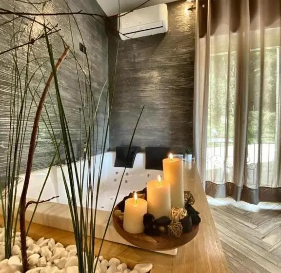 Sviitti Puutarhanäkymä, Suite Pizzo Jacuzzi Rooms