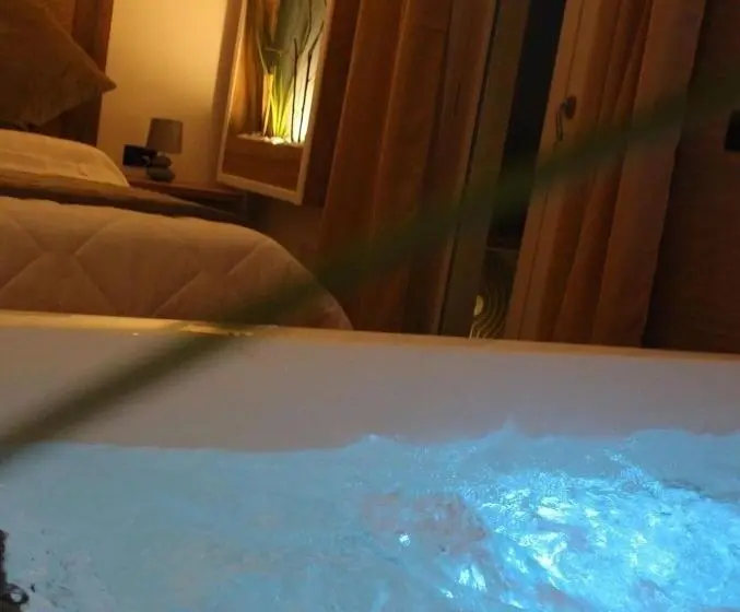Juniorsviitti Merinäkymä, Suite Pizzo Jacuzzi Rooms