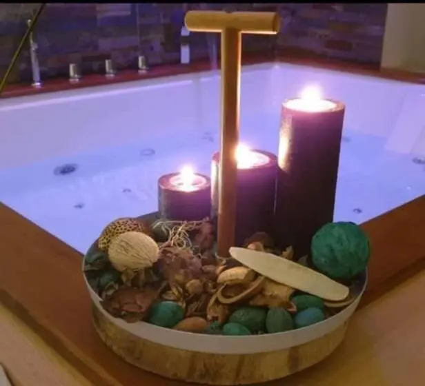 Sviitti Poreallas, Suite Pizzo Jacuzzi Rooms