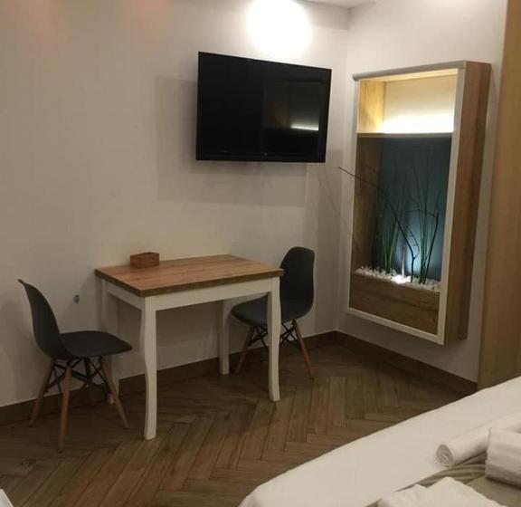 Номер Deluxe Вид на Море с Балконом, Suite Pizzo Jacuzzi Rooms