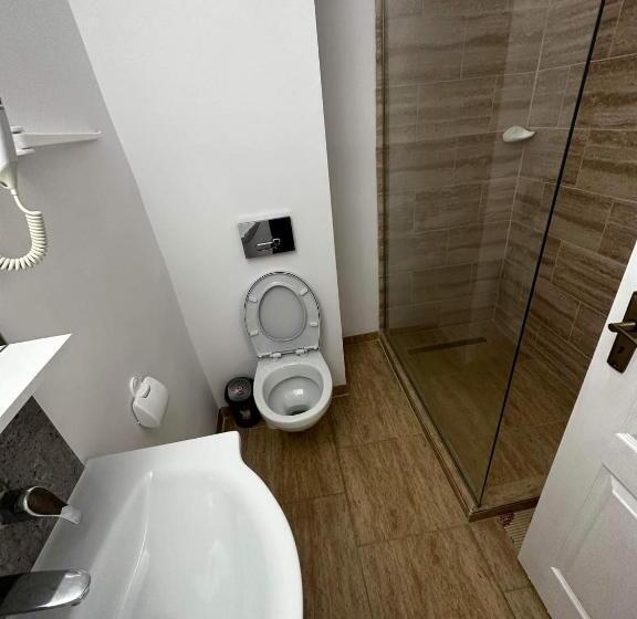 اتاق خانوادگی, Vila Valentino