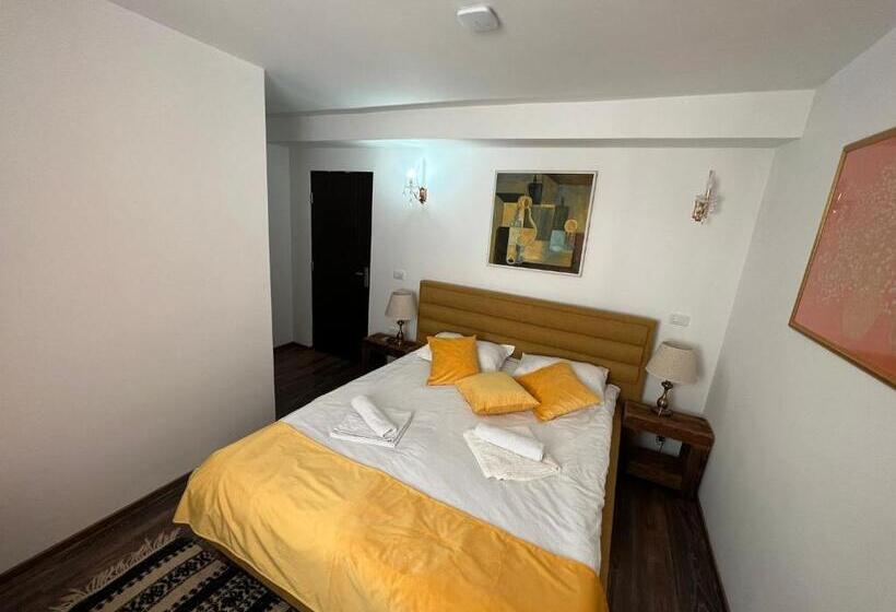 غرفة قياسية رباعية مزودة بشُرفة, Pensiunea Eisenau