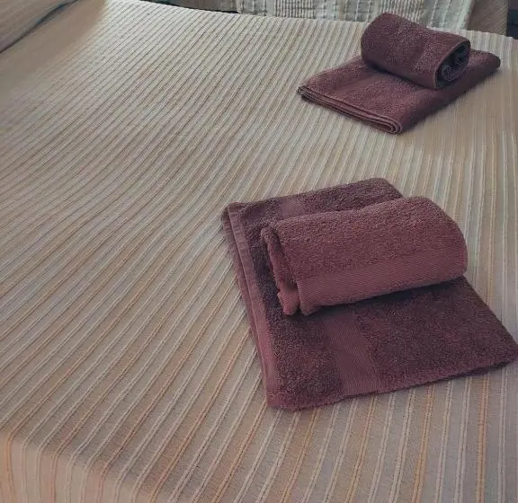 スタンダード４人部屋, B&b Gi Rosa Caltagirone