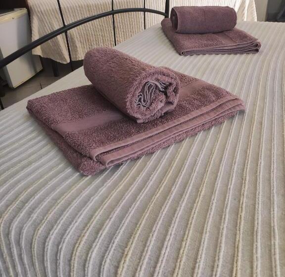 חדר סטנדרט לשלושה, B&b Gi Rosa Caltagirone