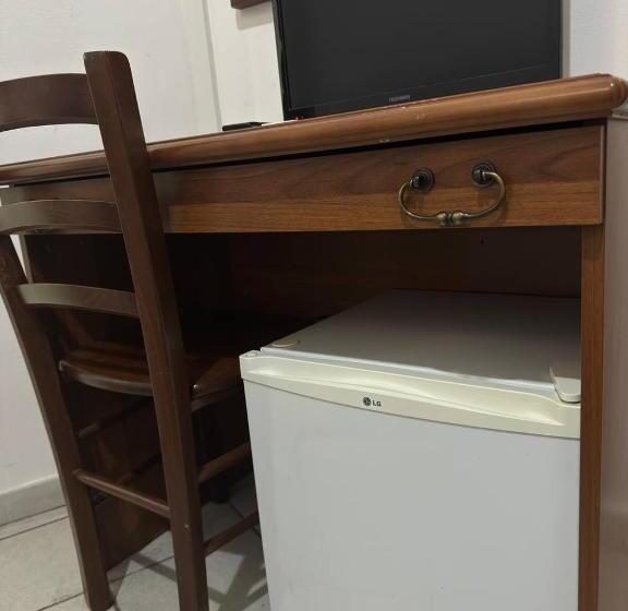 חדר סטנדרט לארבעה, B&b Gi Rosa Caltagirone