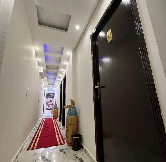 اتاق لوکس با چشم‌انداز شهر, Panorama 3 Pyramids View Inn