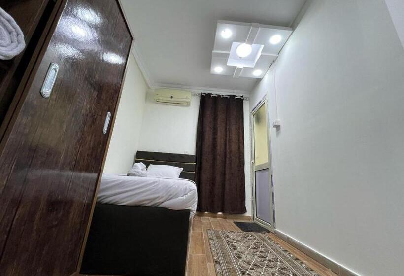 اتاق لوکس با چشم‌انداز شهر, Panorama 3 Pyramids View Inn