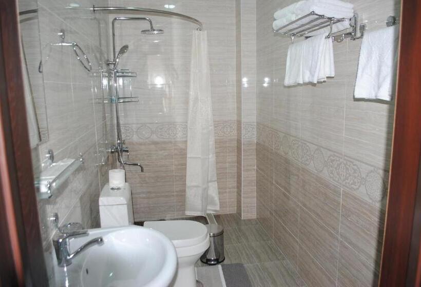 חדר משפחתי, Poykent Naqshband