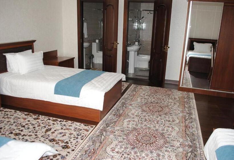 חדר משפחתי, Poykent Naqshband