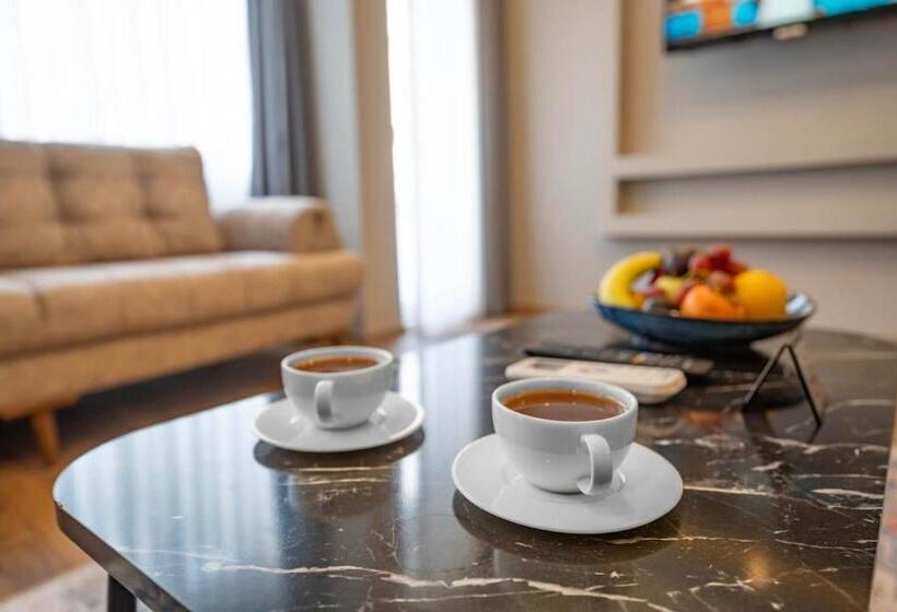 Трехместный Номер Deluxe, Stayhub