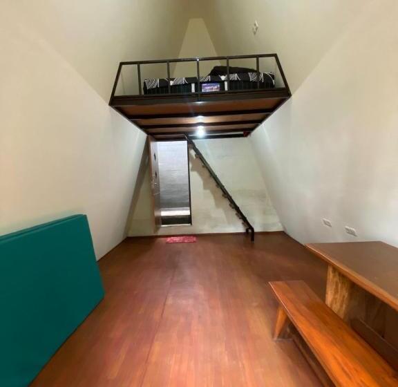 家庭间, The Nest Glamping