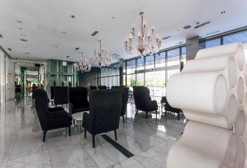 آپارتمان لوکس 1 خوابه, Manila Philippines, Azure Urban Resort Staycation By Leroche Near Ninoy Aquino International Airport