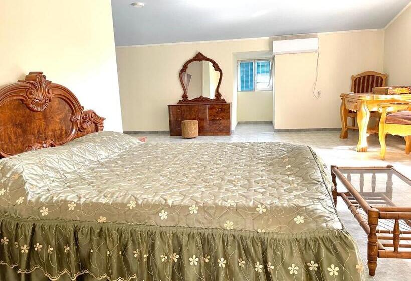 패밀리 룸, Central Guesthouse