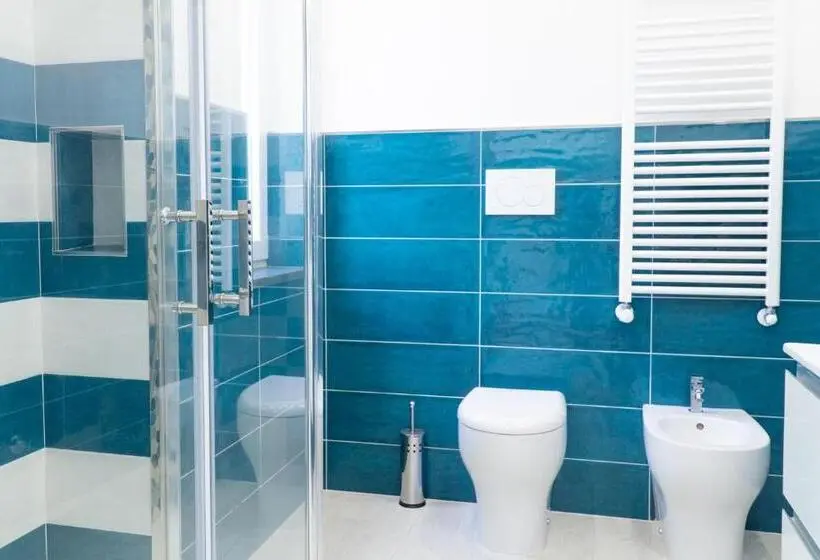 آپارتمان 1 خوابه با چشم‌انداز استخر, Summer Colors Rooms & Apartments