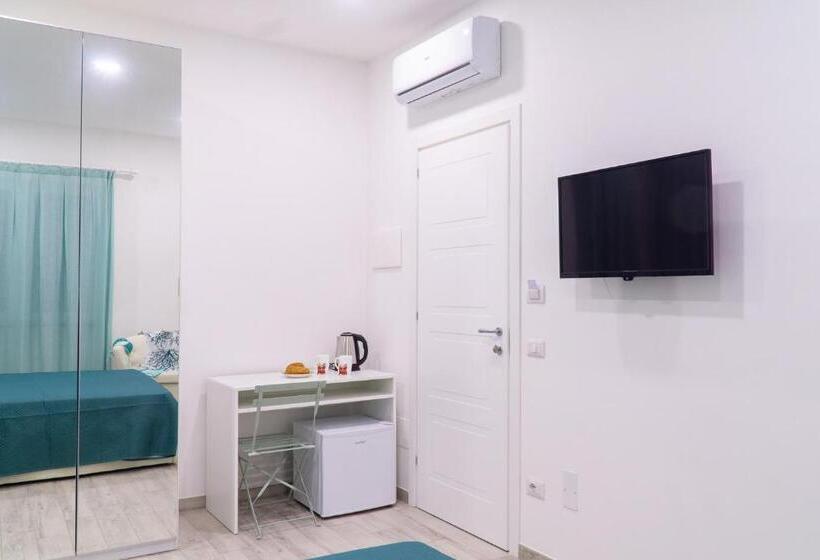 Номер Стандарт с Террасой, Summer Colors Rooms & Apartments