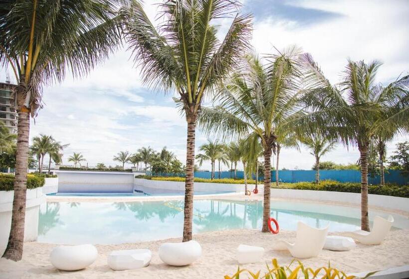 استودیو استاندارد با چشمانداز استخر, Bali Inspired With Man Made Beach View, Ps4, Instax, Karaoke & Netflix