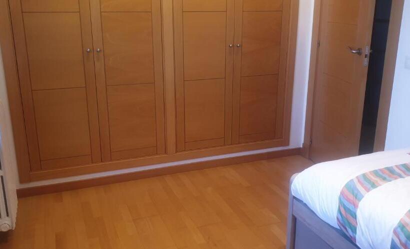 标准单人间, Habitacion Con Piscina Y Sauna