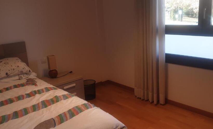 标准单人间, Habitacion Con Piscina Y Sauna