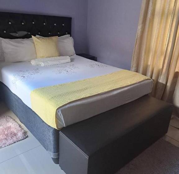 اتاق اکونومی, Virgin Guesthouse
