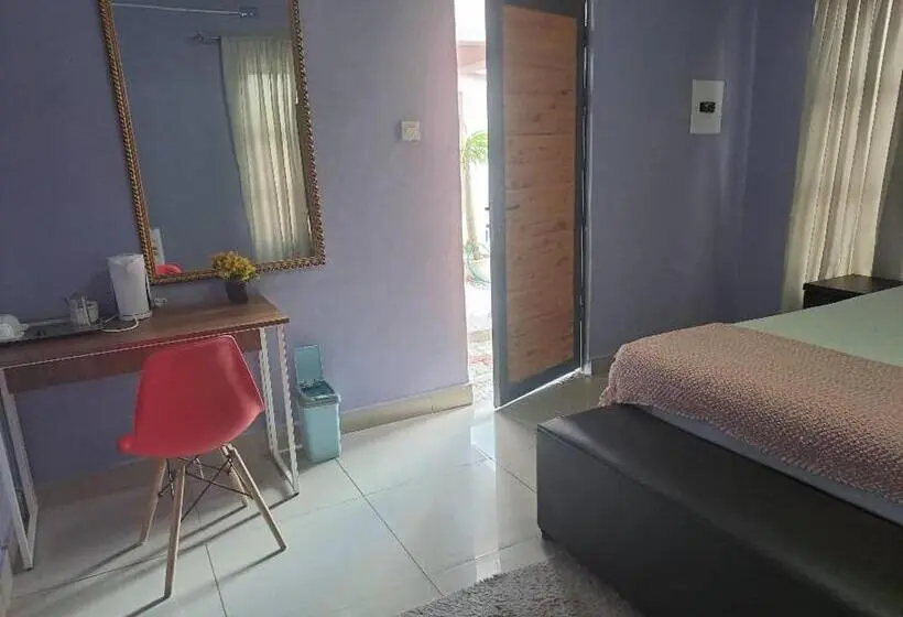 اتاق استاندارد, Virgin Guesthouse