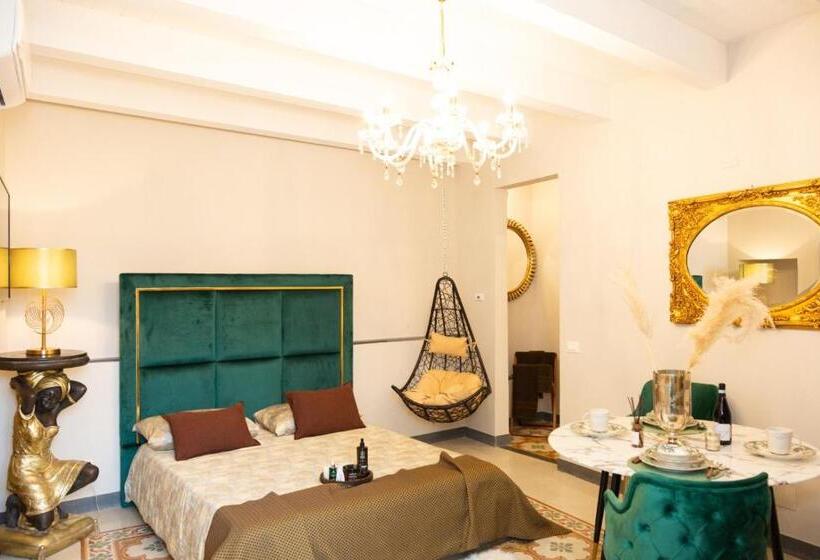 اتاق استاندارد, Femme Noir Boutique Apartament Fitness E Spa