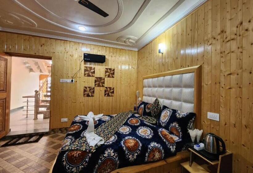 スタンダードルーム, Behtereen Resort