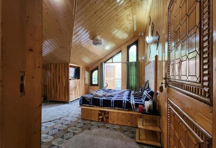 スタンダードルーム, Behtereen Resort