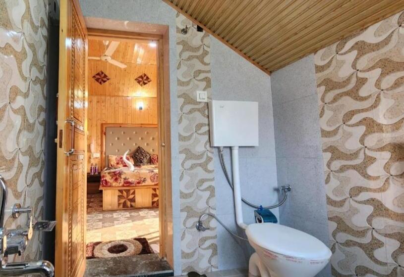 ファミリールーム, Behtereen Resort