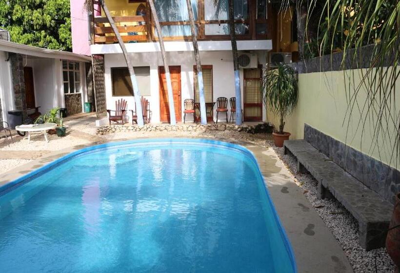 Апартаменты 1 Спальня, Coconut Beach House