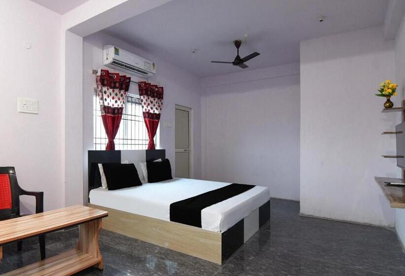 トリプルクラシックルーム, Oyo Silk City Palace