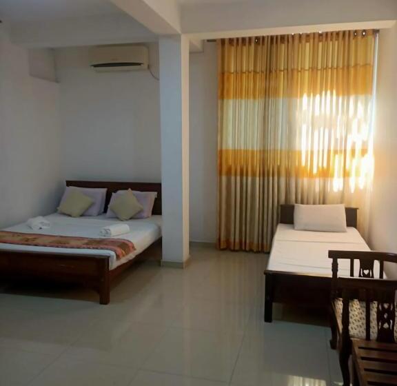 غرفة كومفورت ثلاثية, Tenshin Residance