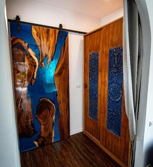 Полулюкс Повышенной Комфортности, La Belle Vie   Boutique Hotel Adults Only