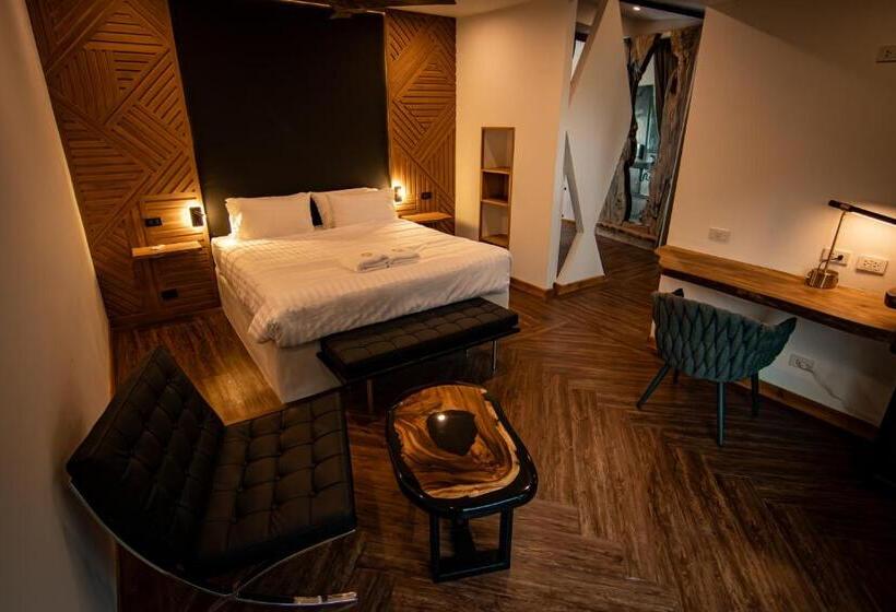 Трехместный Номер Deluxe, La Belle Vie   Boutique Hotel Adults Only