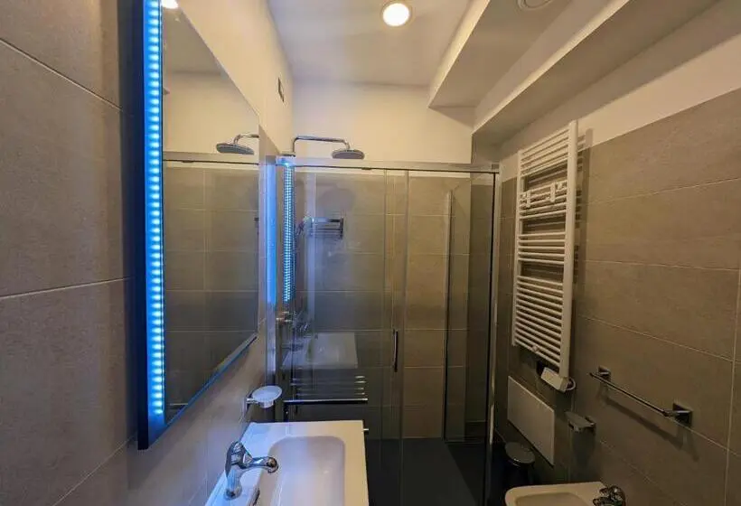 اتاق سوپریور, Benedict Rooms