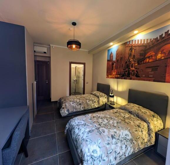 Chambre Deluxe, Benedict Rooms