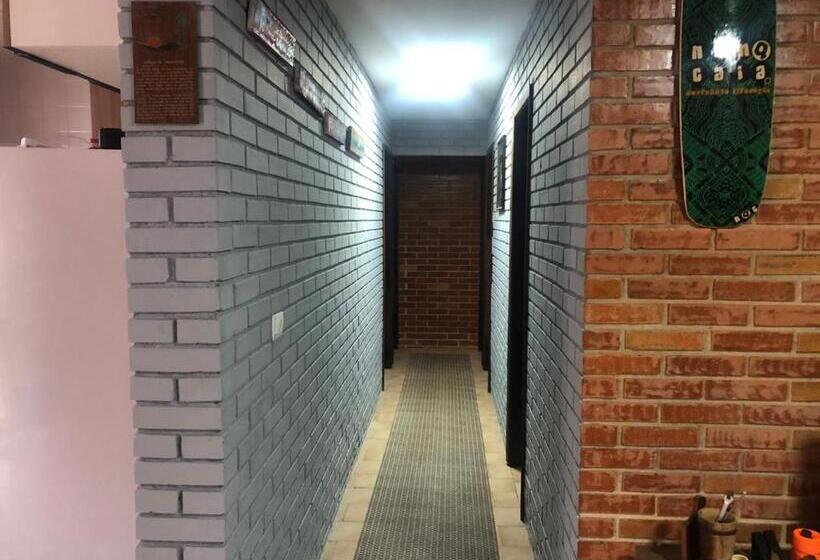 غرفة قياسية, Memora Surfcamp