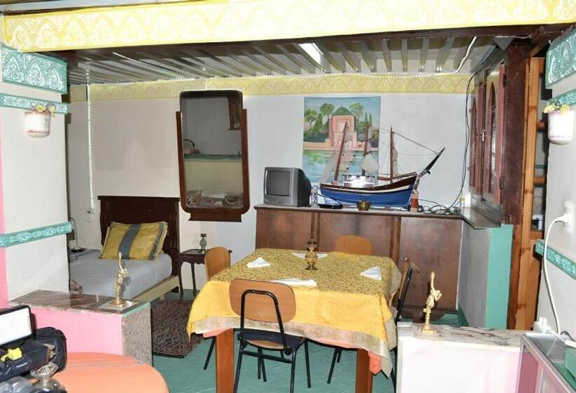 اتاق خانوادگی, Riad Yedouna Panoramique