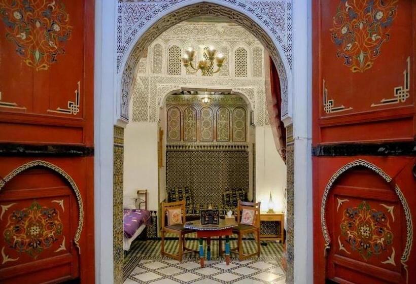 اتاق خانوادگی, Riad Yedouna Panoramique