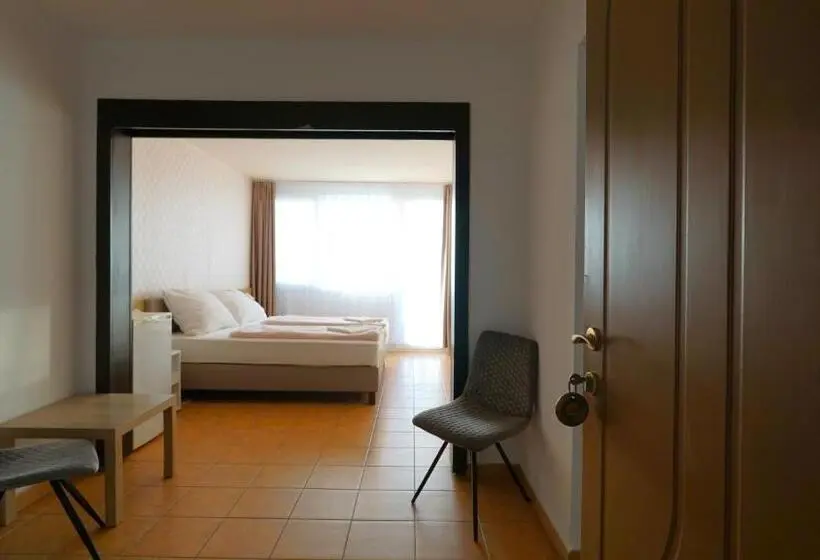 Suite with lake view, Plazs Hotel Siófok