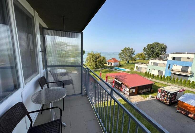 Трехместный Номер Стандарт с Балконом, Plazs Hotel Siófok