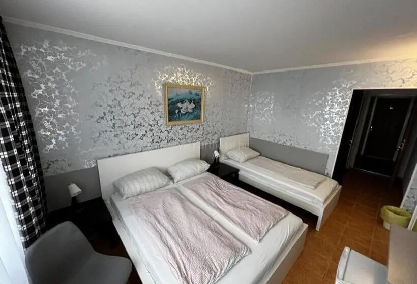 バルコニー付スイート, Plazs Hotel Siófok