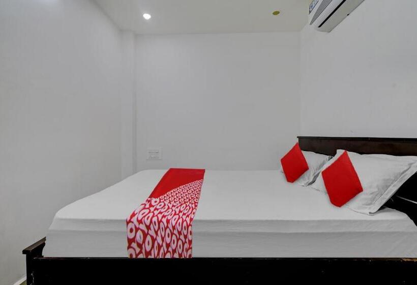 Трехместный Номер Классика, Oyo Vnr Convention